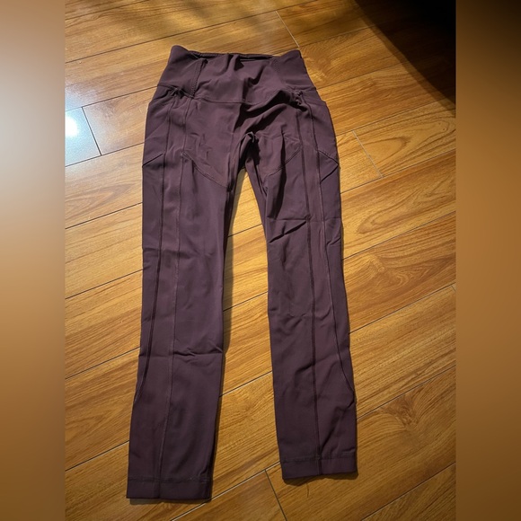 Burgundy/maroon/dark red size 6 lululemon leggings - Picture 4 of 7